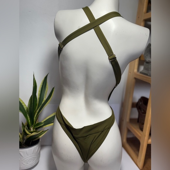 Momma Napa One Piece High Quality Luxury Swimsuit Cheeky High Cut in Green SZ S - Picture 4 of 8
